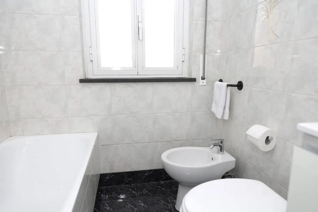 The Libra Nordic Home Rome 0*,